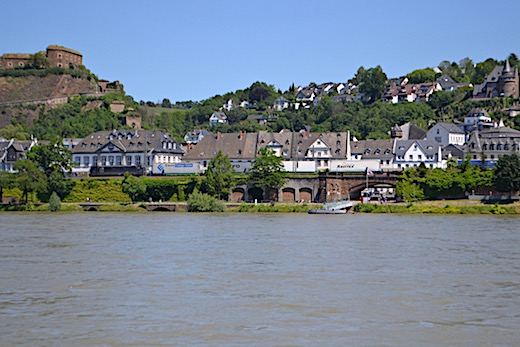 Rhein_rechts_01.jpg